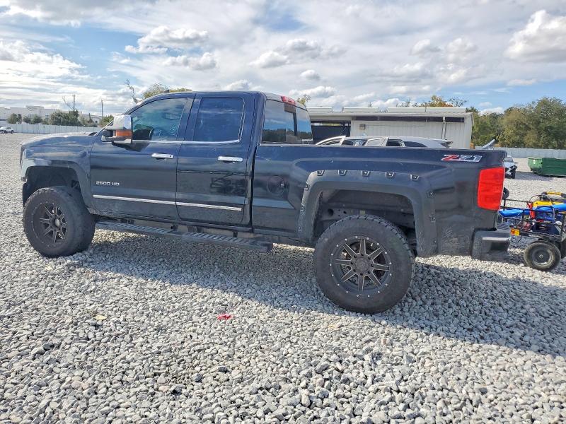 Photo 2 from auction – 2015 CHEVROLET SILVERADO with VIN 1GC2KWE86FZ516484