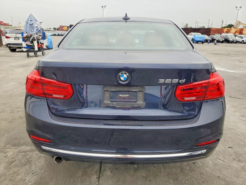 Photo 6 from auction – 2016 BMW 328 D with VIN WBA8E5C54GK388404