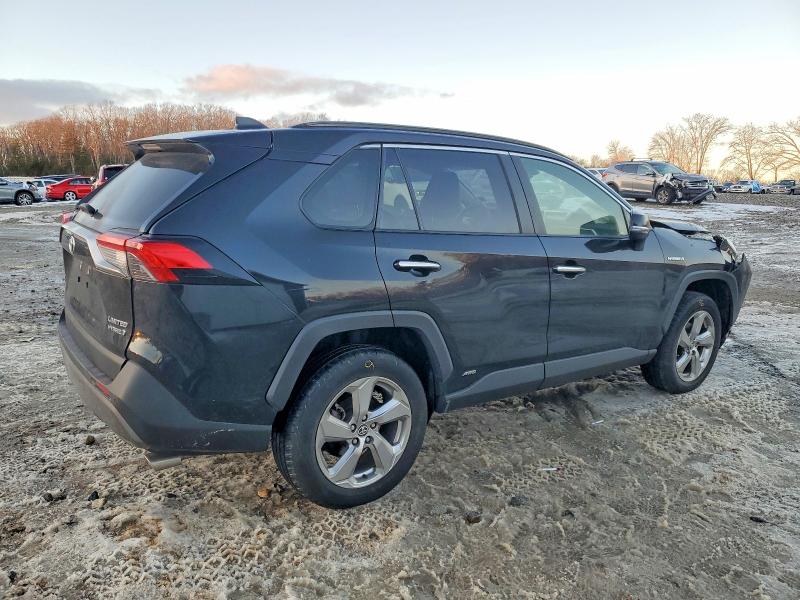 Photo 3 from auction – 2020 TOYOTA RAV4 LIMIT with VIN JTMDWRFV9LD547742