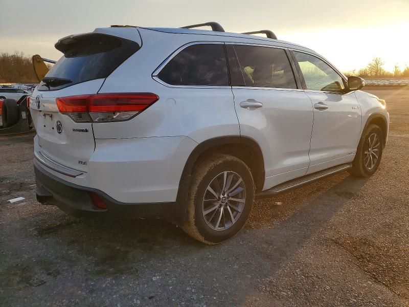 Фото 3 с аукциона – 2017 TOYOTA HIGHLANDER с VIN 5TDJGRFH1HS032532