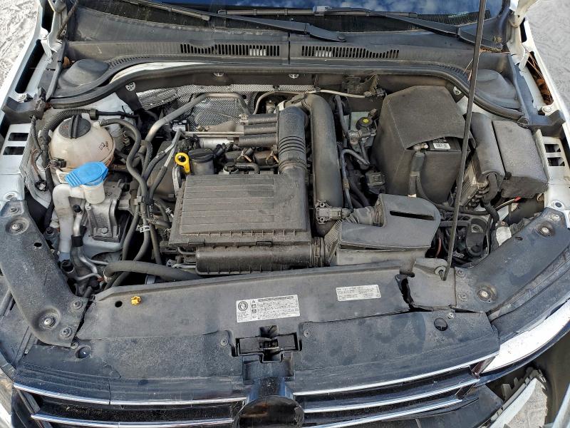 Photo 11 from auction – 2017 VOLKSWAGEN JETTA S with VIN 3VW2B7AJ1HM375792
