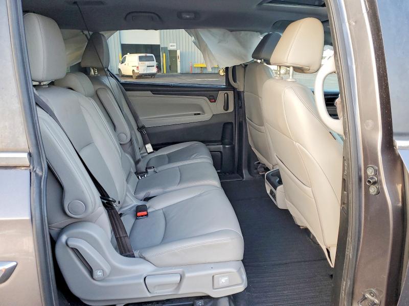 Photo 11 from auction – 2018 HONDA ODYSSEY EX with VIN 5FNRL6H77JB109707