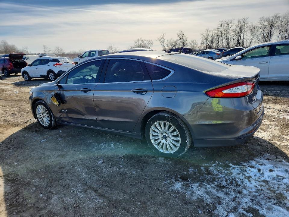 Photo 2 from auction – 2013 FORD FUSION with VIN 3FA6P0LUXDR193791