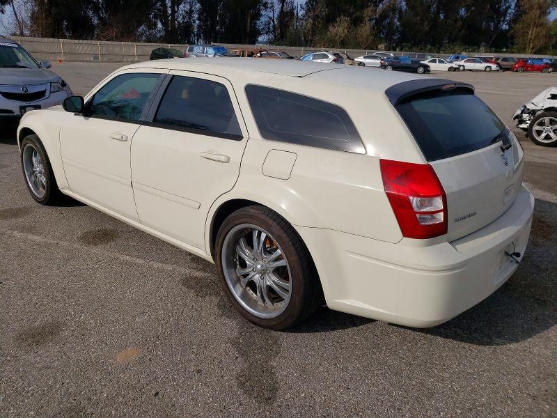 Photo 2 from auction – 2005 DODGE MAGNUM with VIN 2D4FV48T65H618818