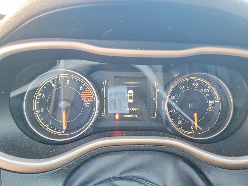 Photo 9 from auction – 2016 JEEP CHEROKEE with VIN 1C4PJLAB5GW319334