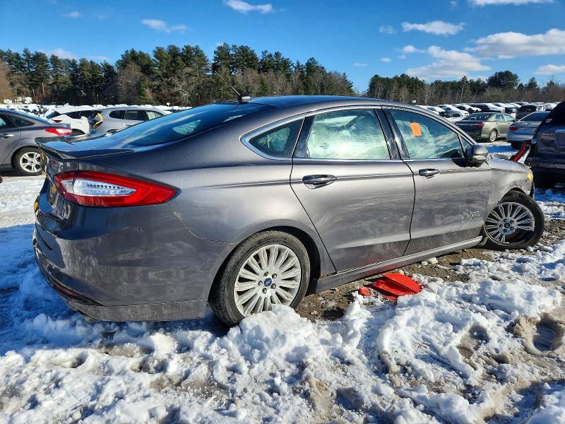 Photo 3 from auction – 2014 FORD FUSION with VIN 3FA6P0SU3ER145309