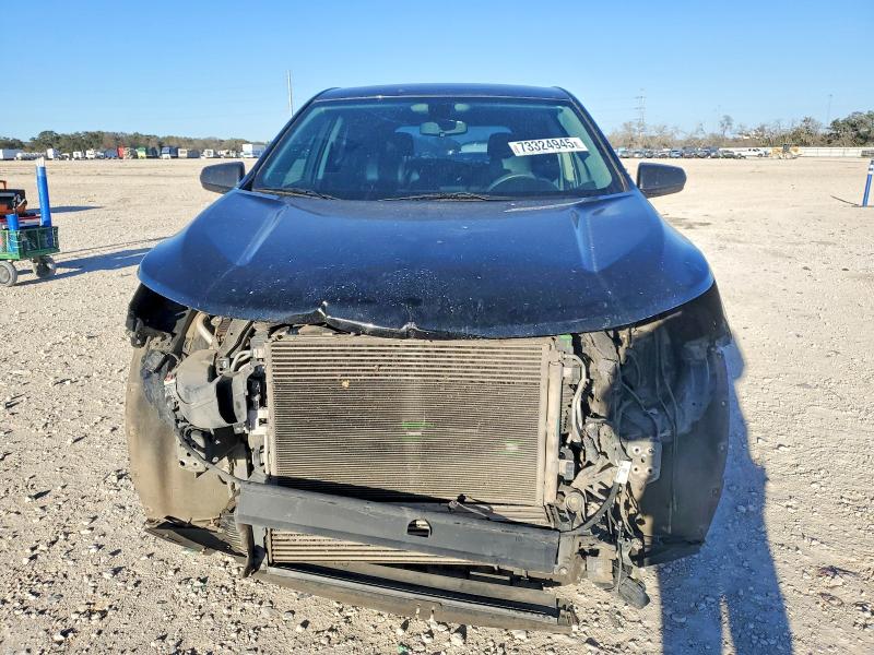 Photo 5 from auction – 2019 CHEVROLET EQUINOX with VIN 2GNAXHEV2K6288477
