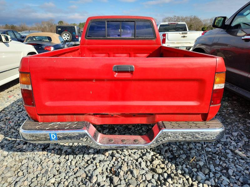 Photo 6 from auction – 1992 TOYOTA PICKUP 1/2 with VIN 4TARN81P1NZ040847