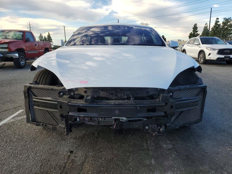 Photo 5 from auction – 2016 TESLA MODEL S with VIN 5YJSA1E16GF145438