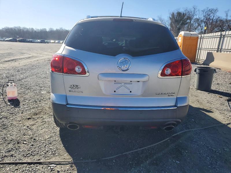 Photo 6 from auction – 2011 BUICK ENCLAVE CX with VIN 5GAKRCEDXBJ215752