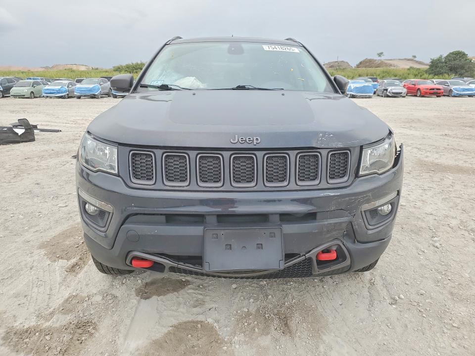 Photo 5 from auction – 2018 JEEP COMPASS with VIN 3C4NJDDB6JT245489