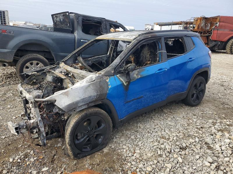 JEEP COMPASS 2019 with VIN 3C4NJDBB4KT829037 - Photo from auction