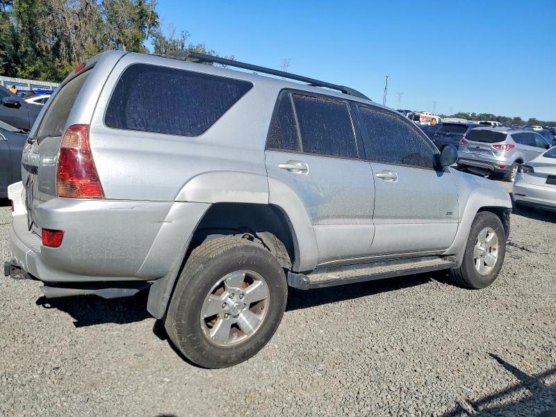 Photo 3 from auction – 2005 TOYOTA 4RUNNER SR with VIN JTEZT14R650020933