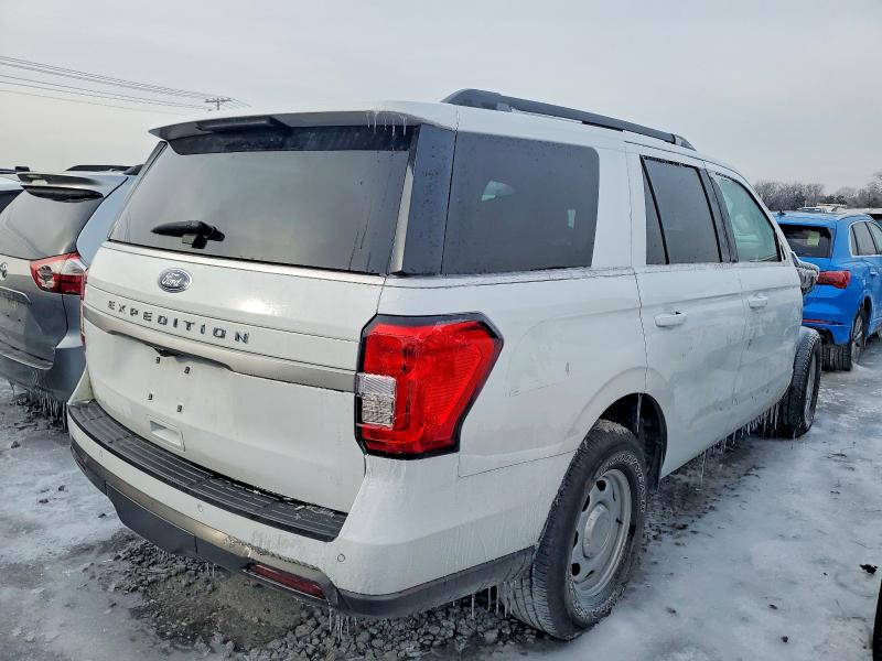 Photo 3 from auction – 2022 FORD EXPEDITION with VIN 1FMJU1FT2NEA52655