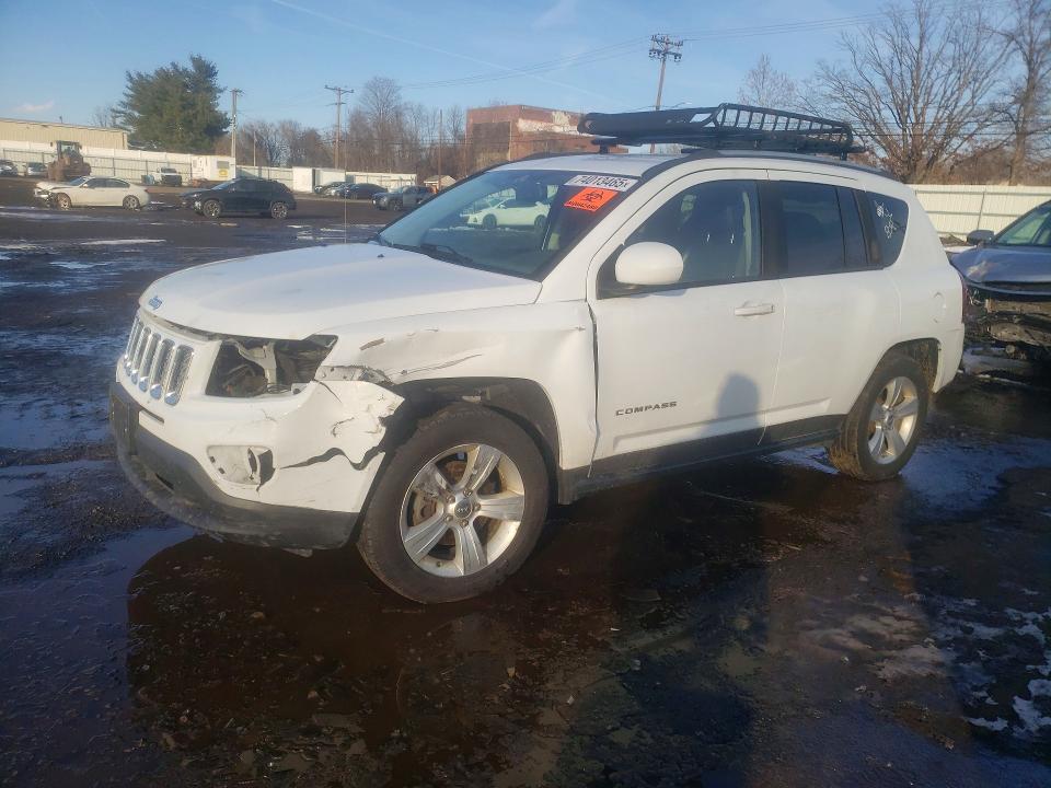 JEEP COMPASS LA 2015 with VIN 1C4NJDEB0FD418211 - Photo from auction