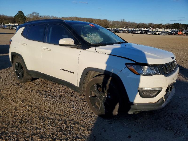 Photo 4 from auction – 2019 JEEP COMPASS LA with VIN 3C4NJCBB5KT615460