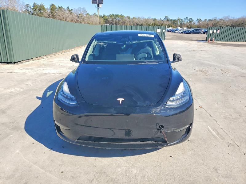 Photo 5 from auction – 2021 TESLA MODEL Y with VIN 5YJYGAEE9MF301107