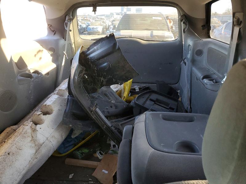 Photo 10 from auction – 2004 TOYOTA SIENNA CE with VIN 5TDZA23C04S199172