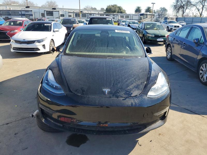 Photo 5 from auction – 2019 TESLA MODEL 3 with VIN 5YJ3E1EA9KF399260