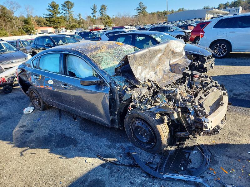 Photo 4 from auction – 2017 NISSAN ALTIMA with VIN 1N4AL3AP7HN305847