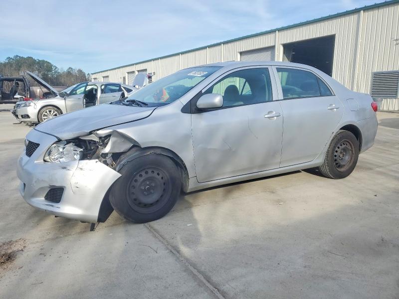 TOYOTA COROLLA 2010 с VIN 1NXBU4EEXAZ185012 - Фото с аукциона