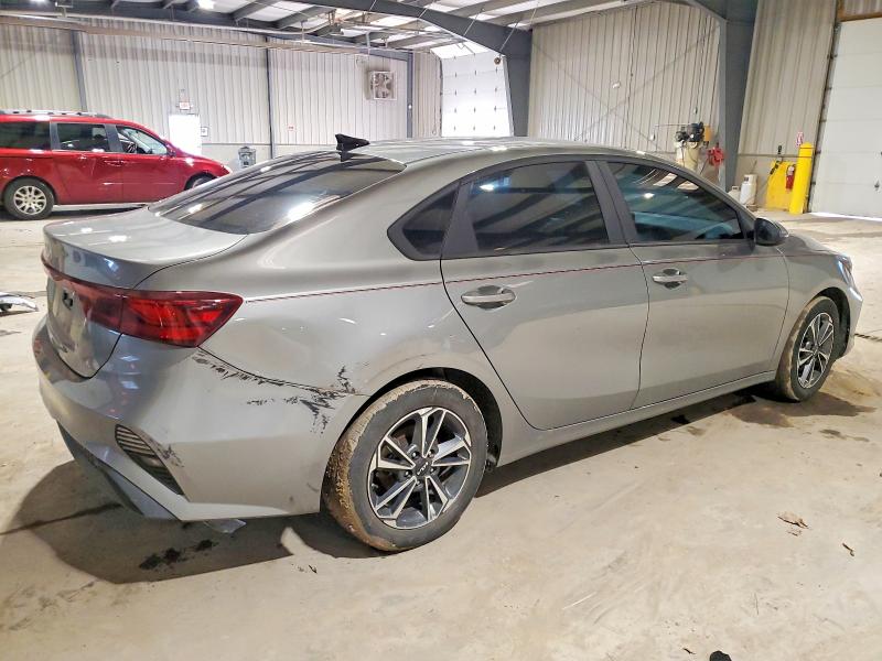 Photo 3 from auction – 2023 KIA FORTE with VIN 3KPF24AD6PE516877