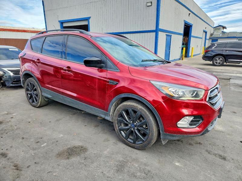 Photo 4 from auction – 2019 FORD ESCAPE with VIN 1FMCU0GD2KUB05205