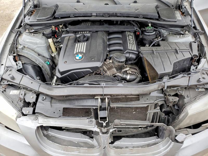Photo 11 from auction – 2010 BMW 328 XI with VIN WBAPK7C58AA462713