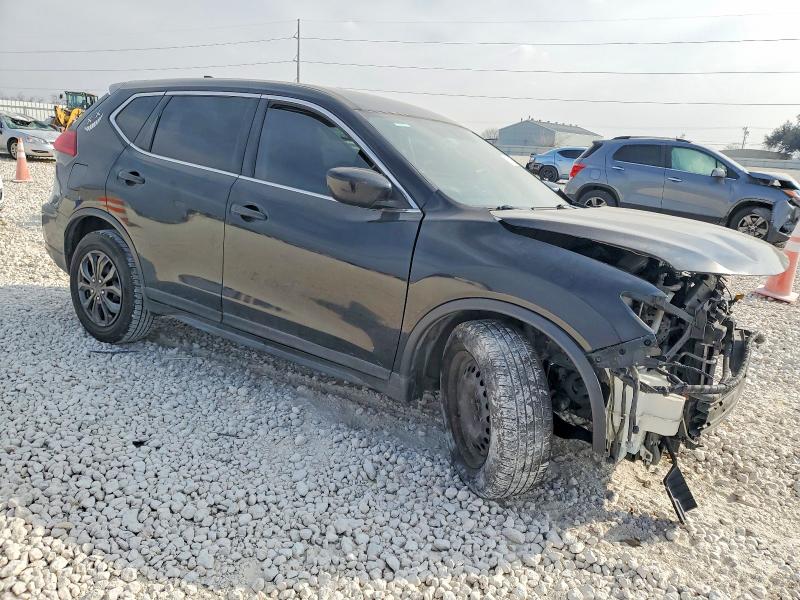 Photo 4 from auction – 2014 NISSAN ROGUE S with VIN JN8AT2MT2HW135568
