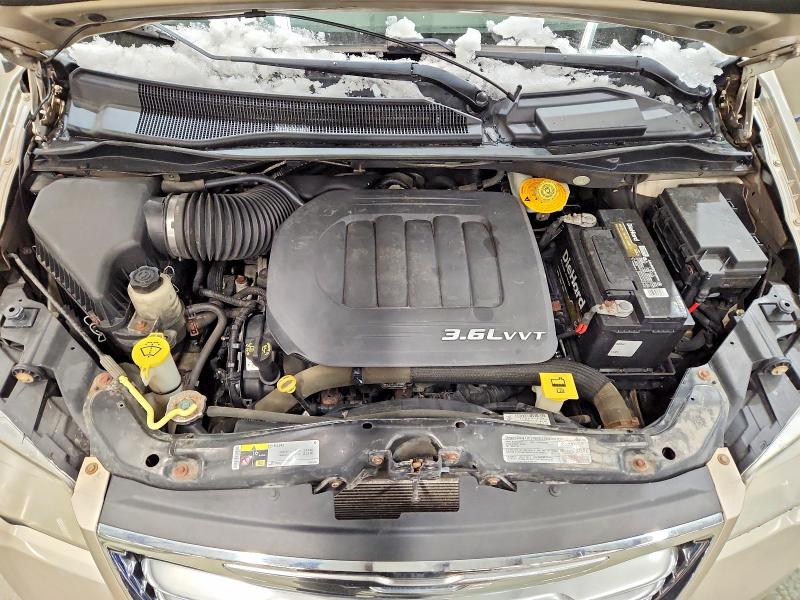 Photo 12 from auction – 2013 CHRYSLER TOWN & COU with VIN 2C4RC1BG5DR798005