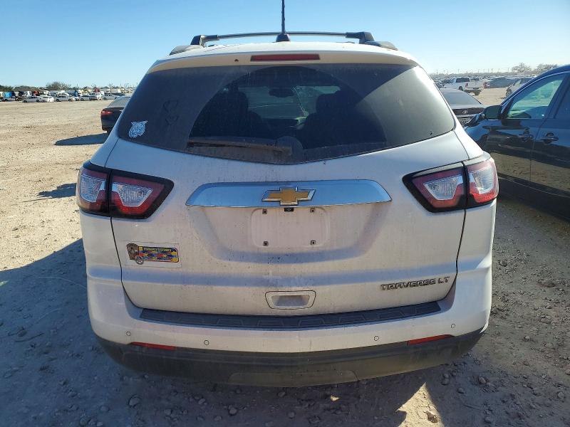 Photo 6 from auction – 2016 CHEVROLET TRAVERSE L with VIN 1GNKRHKD0GJ107879