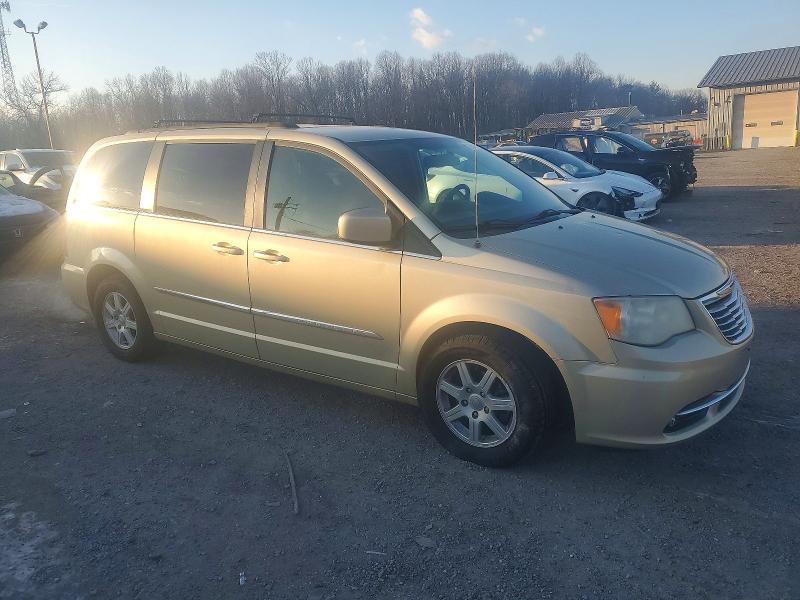 Foto 4 de la subasta – 2011 CHRYSLER TOWN & COU con VIN 2A4RR5DG2BR655247