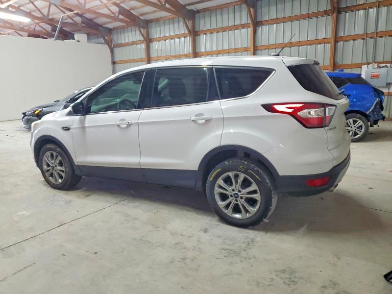 Photo 2 from auction – 2017 FORD ESCAPE with VIN 1FMCU0GDXHUB60039