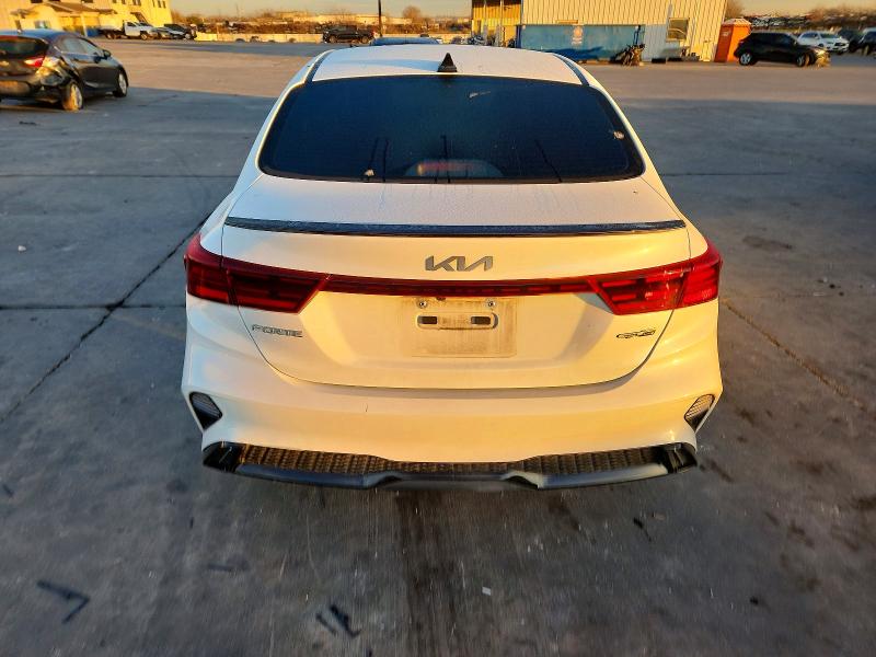 Photo 6 from auction – 2023 KIA FORTE with VIN 3KPF54AD3PE526368