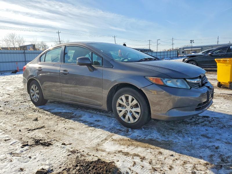 Photo 4 from auction – 2012 HONDA CIVIC with VIN 19XFB2F58CE343606