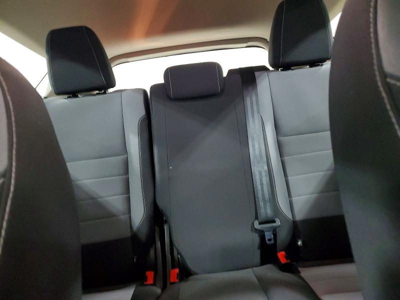 Photo 10 from auction – 2017 FORD ESCAPE S with VIN 1FMCU0F74HUE15781