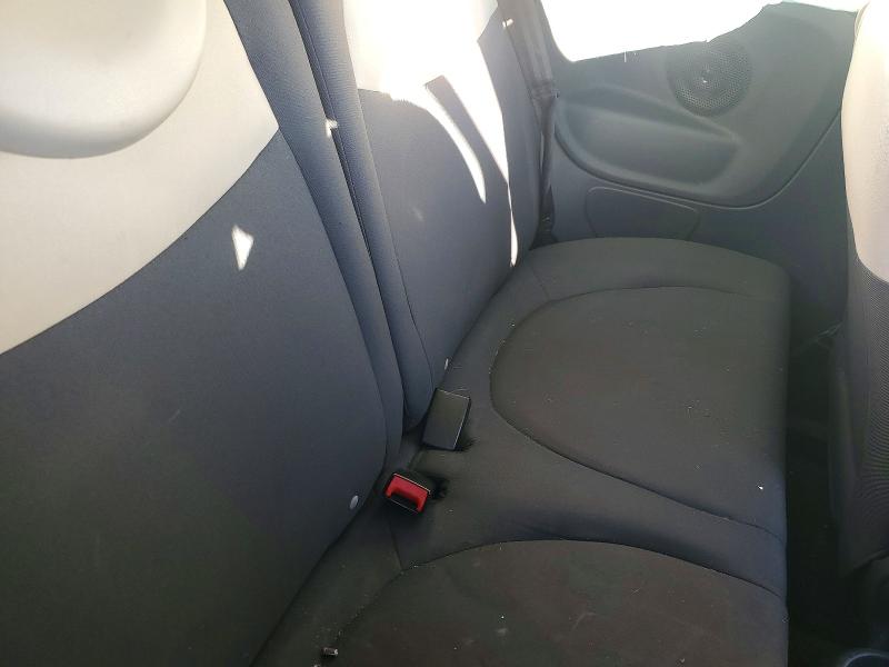 Photo 10 from auction – 2014 FIAT 500 with VIN 3C3CFFAR8ET268756