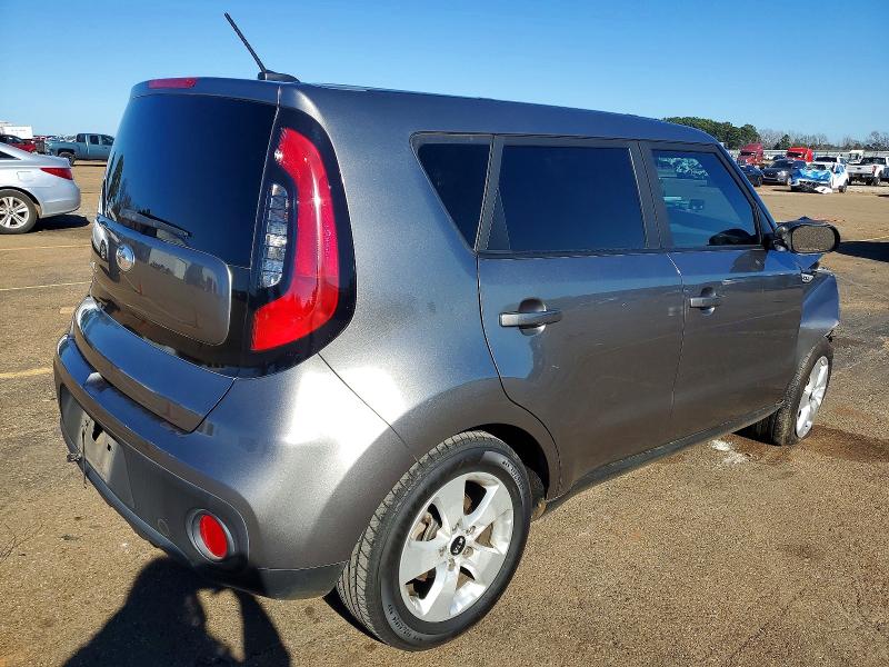 Photo 3 from auction – 2018 KIA SOUL with VIN KNDJN2A23J7601459