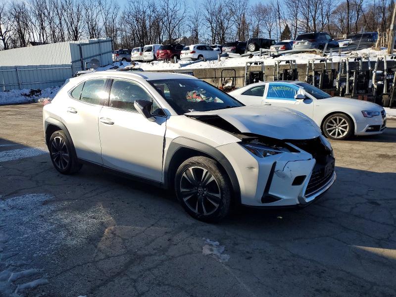 Photo 4 from auction – 2021 LEXUS UX 200 with VIN JTHX3JBH7M2032130