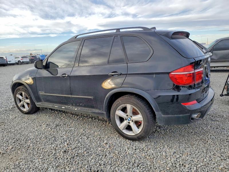 Photo 2 from auction – 2012 BMW X5 XDRIVE3 with VIN 5UXZW0C58CL669082