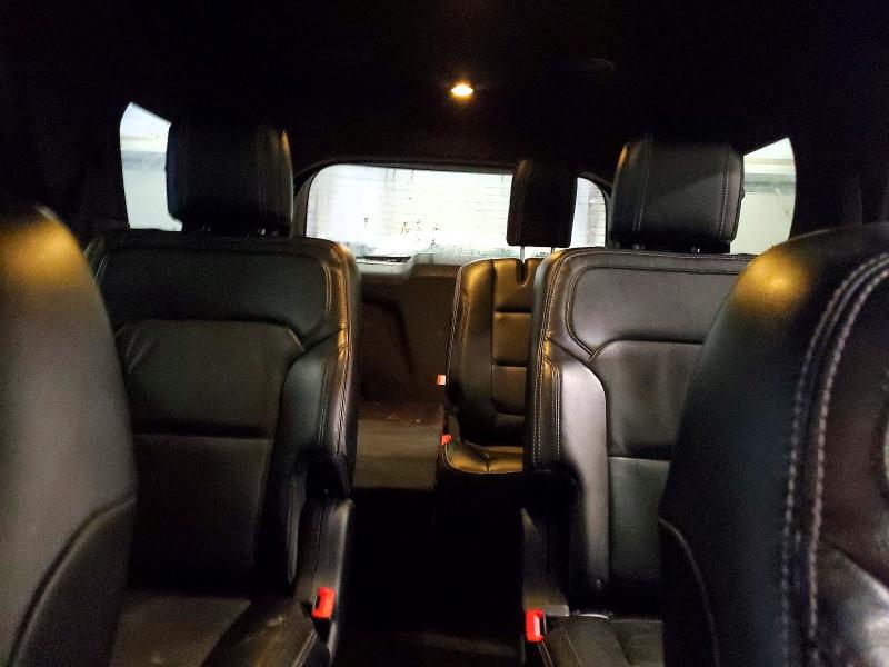 Photo 10 from auction – 2017 FORD EXPLORER L with VIN 1FM5K8F83HGB21454