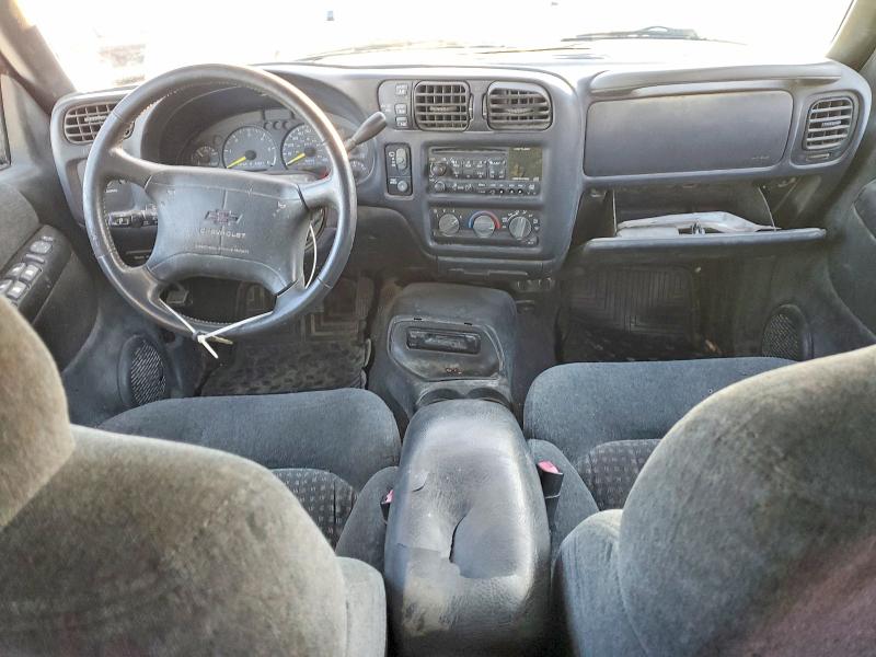 Photo 8 from auction – 1998 CHEVROLET BLAZER with VIN 1GNDT13W1W2287755