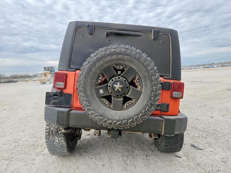 Photo 6 from auction – 2015 JEEP WRANGLER U with VIN 1C4BJWFG2FL613998