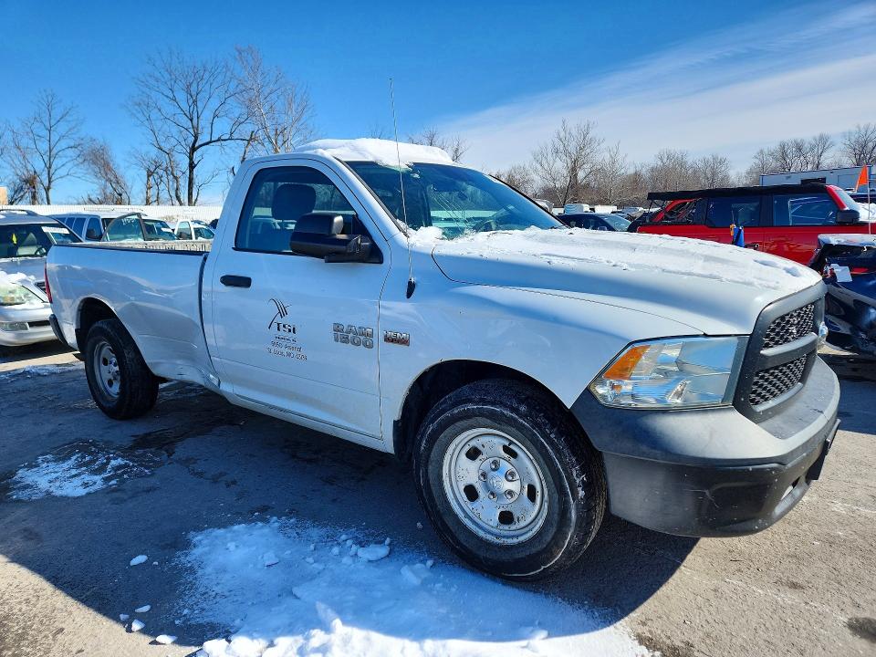 Photo 4 from auction – 2014 RAM 1500 ST with VIN 3C6JR6DT3EG153273
