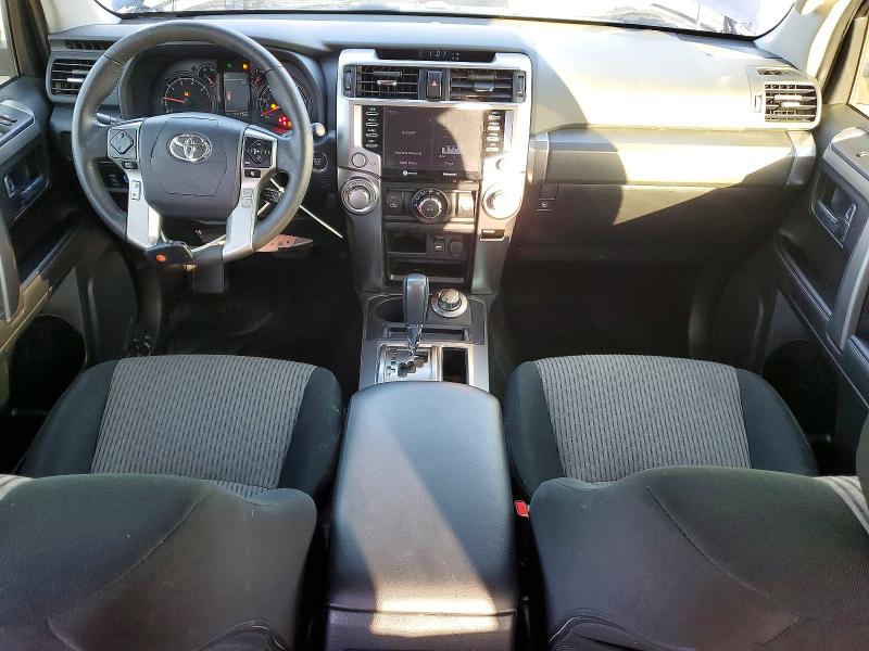 Photo 8 from auction – 2024 TOYOTA 4RUNNER with VIN JTEMU5JR7R6238529