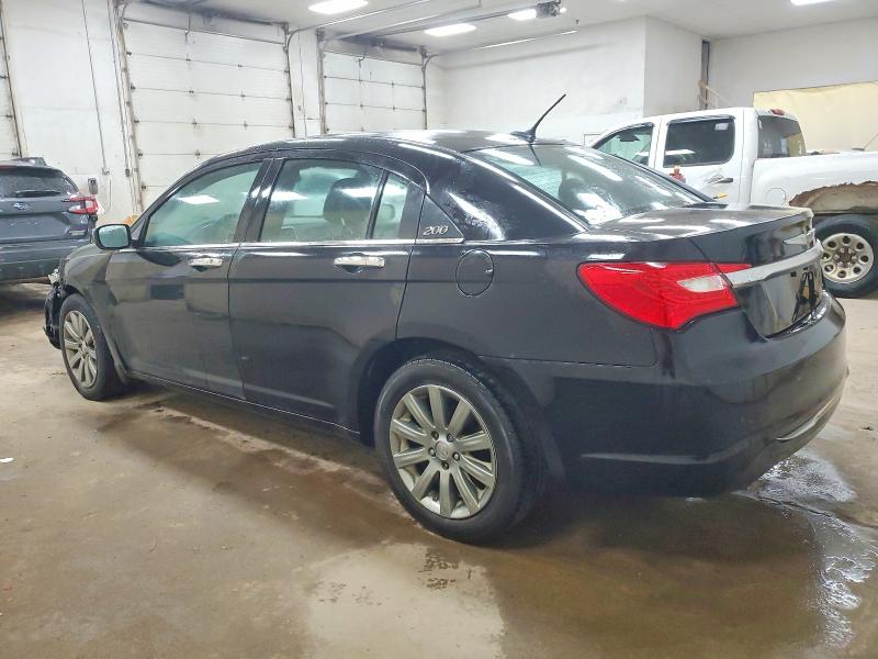 Photo 2 from auction – 2014 CHRYSLER 200 LIMITE with VIN 1C3CCBCG1EN179592