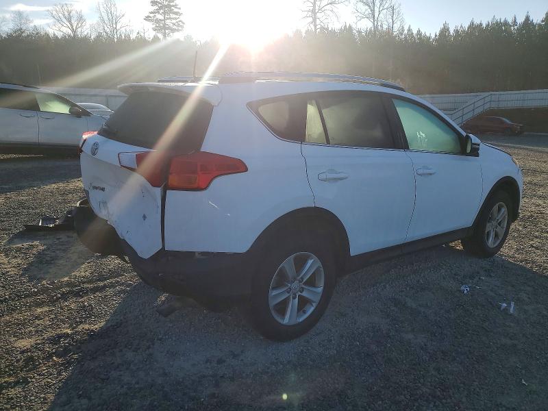 Photo 3 from auction – 2014 TOYOTA RAV4 with VIN 2T3WFREV8EW105017