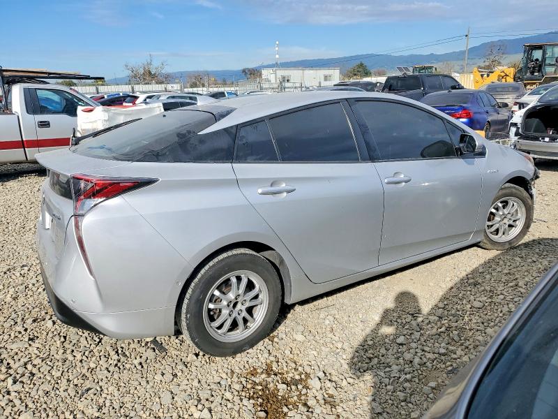 Photo 3 from auction – 2018 TOYOTA PRIUS with VIN JTDKBRFU3J3599526
