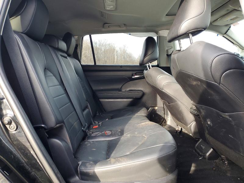 Photo 11 from auction – 2021 TOYOTA HIGHLANDER with VIN 5TDGZRBH9MS110561