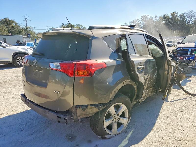 Photo 3 from auction – 2014 TOYOTA RAV4 with VIN 2T3WFREV9EW128189